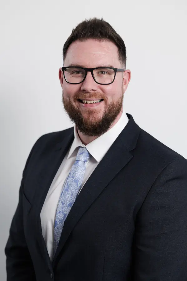 NB Headshot Legal Island